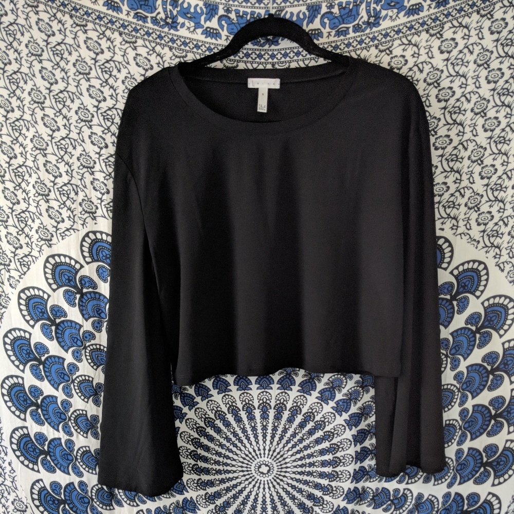 Leith bell sleeve crop top - Picture 2 of 4